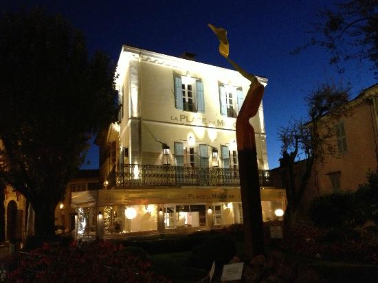 la-place-de-mougins